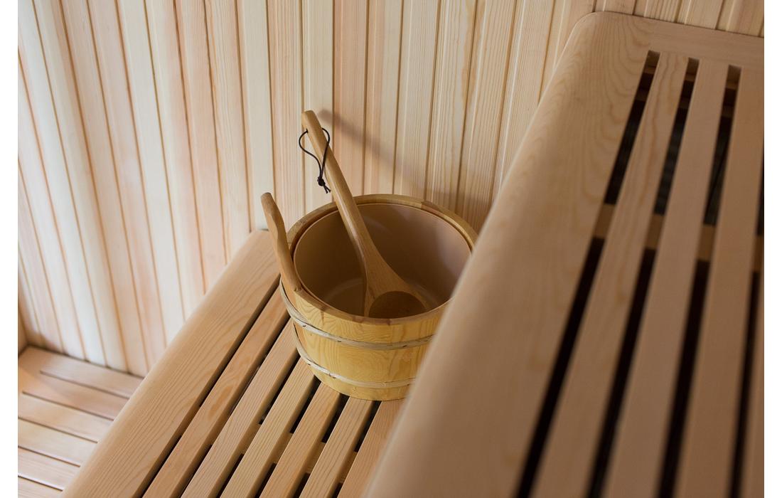 sauna finlandese chamonix secchio e mestolo